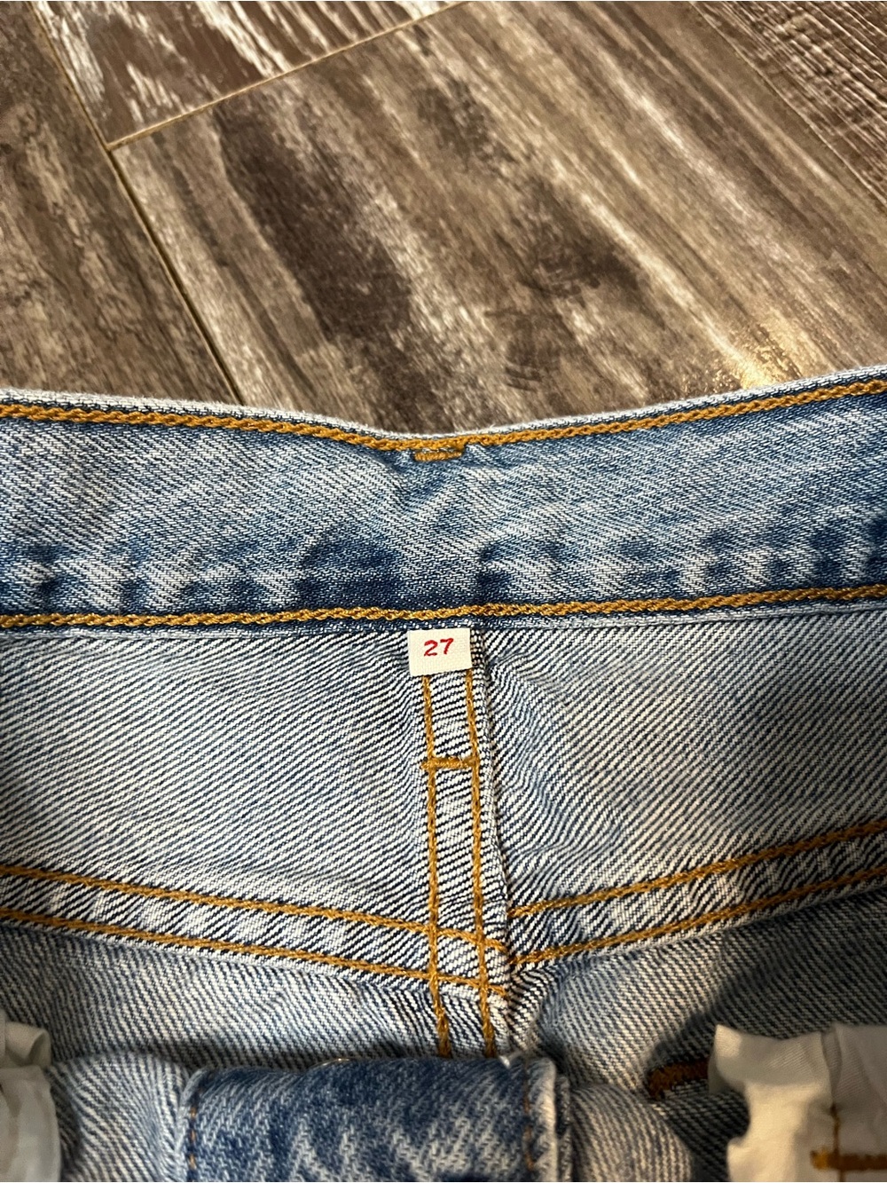 Levi's Women's Light Wash Denim midi Skirt - Light Blue - Picture 3 of 4